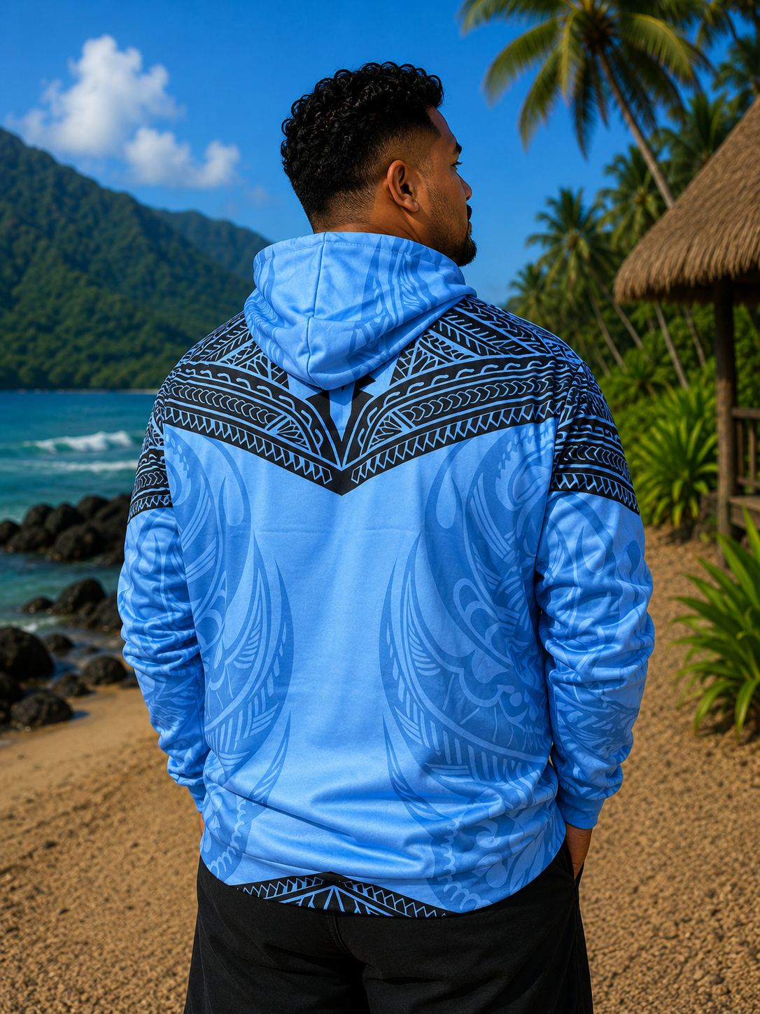 Sweat Bleu Clair à Capuche - Motifs Polynésiens