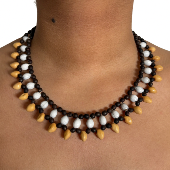 Collier en graines des Marquises