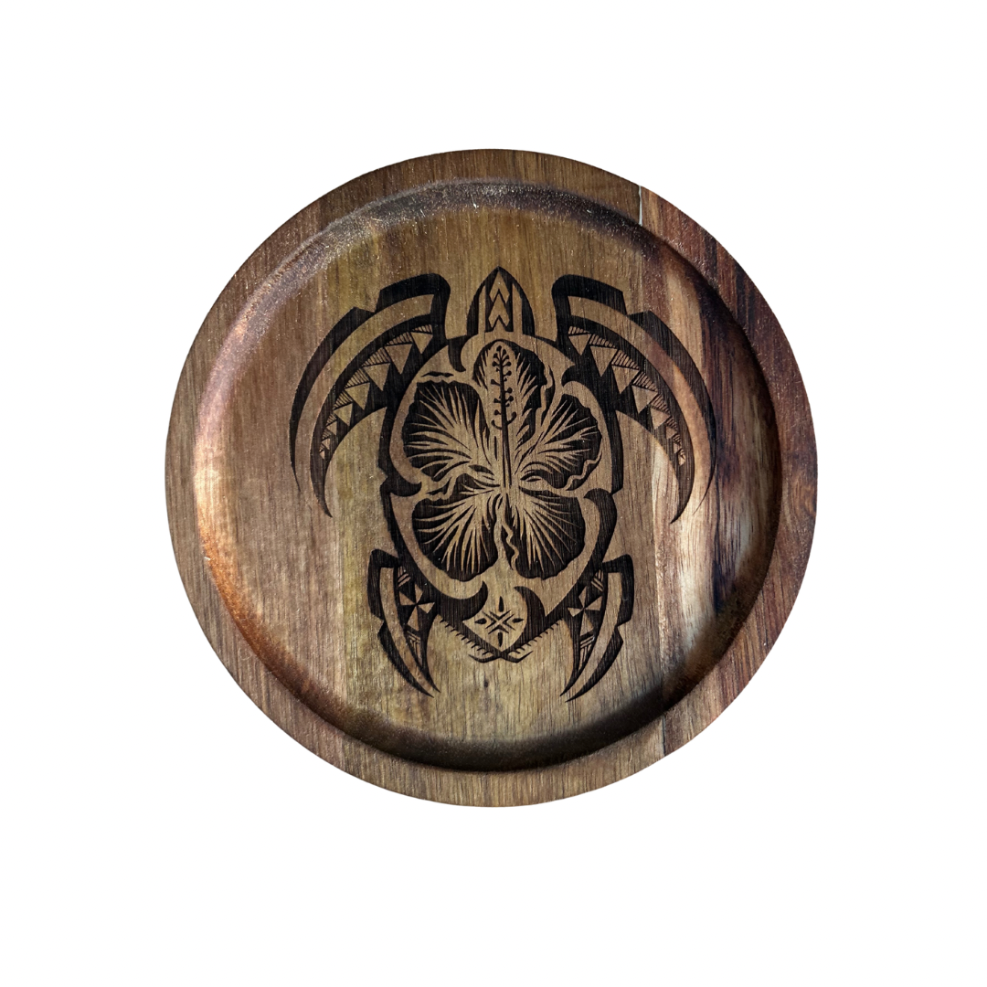 Plateau gravé motifs polynésiens