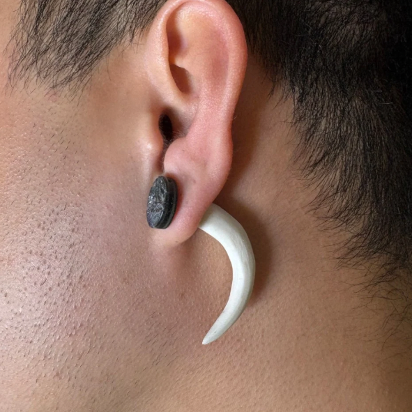 Boucles d’oreilles en os des Marquises