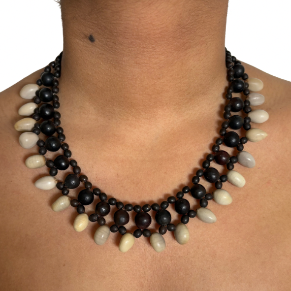 Collier en graines des Marquises