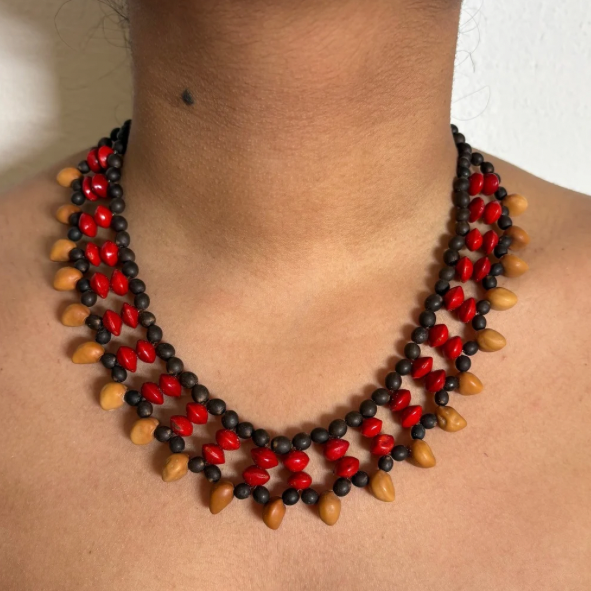 Collier en graines des Marquises