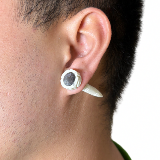 Boucles d’oreilles en os des Marquises