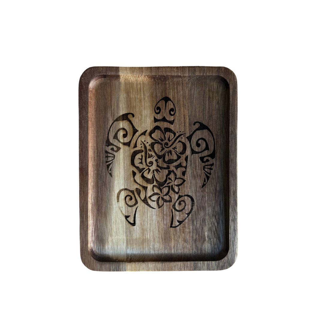 Plateau gravé motifs polynésiens