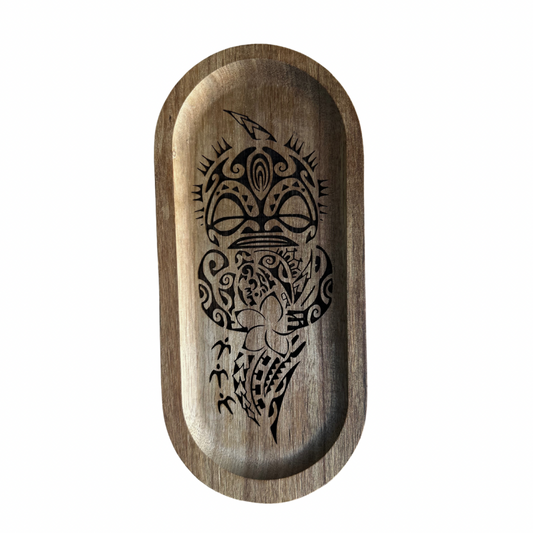 Plateau gravé motifs polynésiens